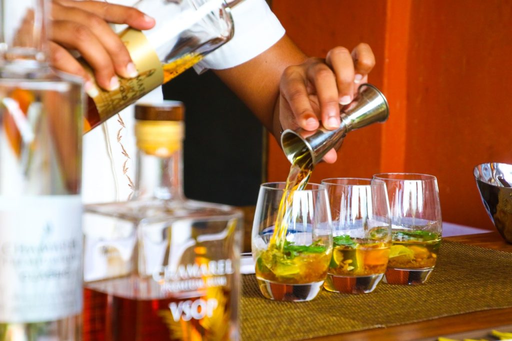 cocktail whisky
