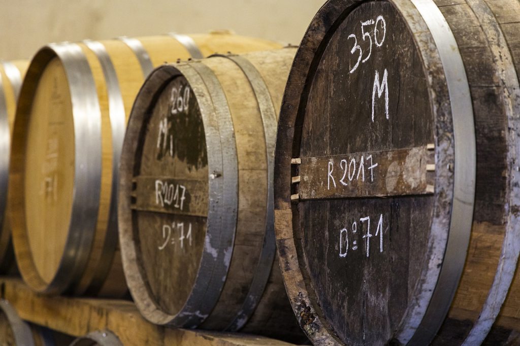 cognac, charente, alcohol-5124998.jpg